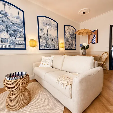 Elegant Renove A Deux Pas De La - 5 Personnes 아파트 *
